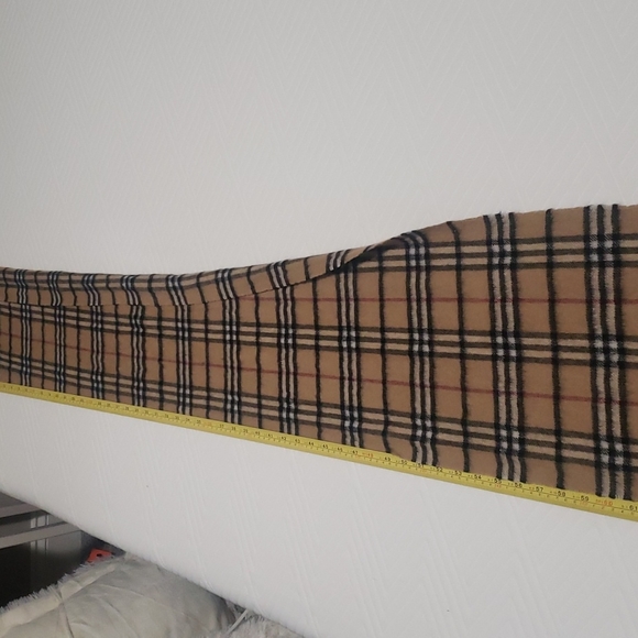 Scarf - Picture 4 of 6